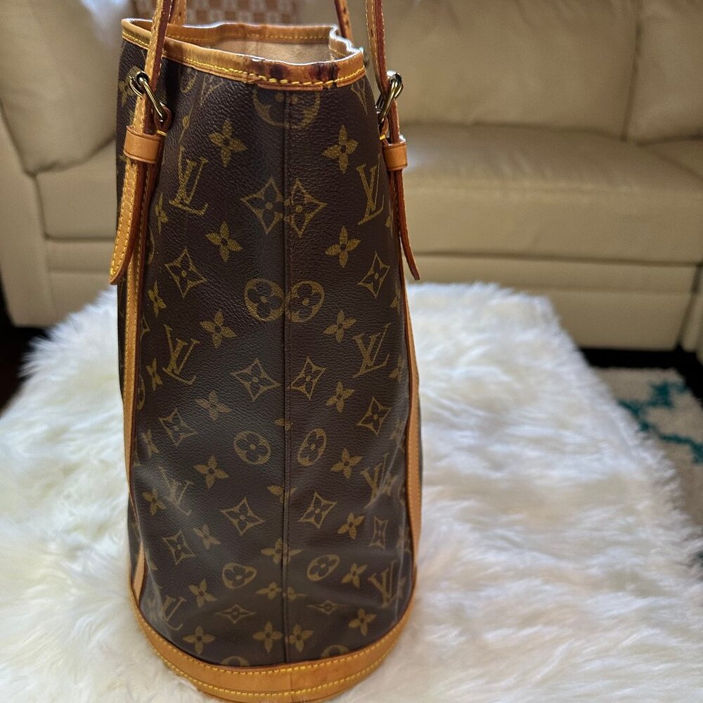 Louis Vuitton Monogram Bucket GM Tote Bag With COA and Dusty - Picture 5 of 14